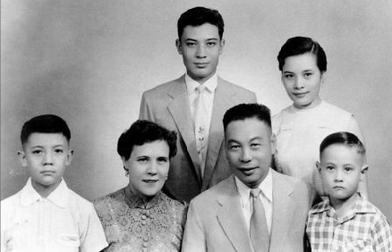 Chiang Chingkuo and family